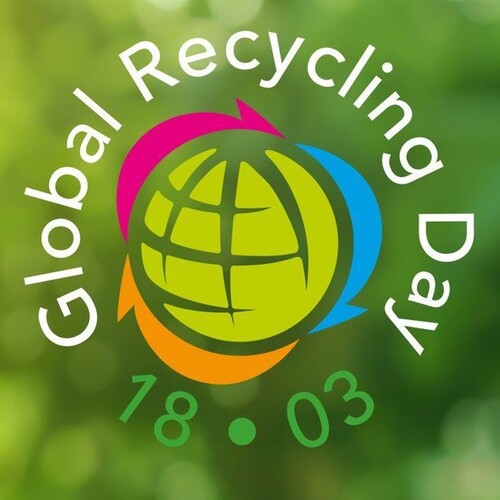 instagram-8 Aujourd'hui c'est le GLOBAL RECYCLING DAY --> entendez par là, journée de sensibilisation aux ressources limitées de notre si belle planète.
Nous on dit que c'est tous les jours GLOBAL RECYCLING DAY ... mais aujourd'hui encore un peu plus ;-)
Merci à nos partenaires d'en avoir pris conscience et de nous faire confiance ! Merci à tous nos clients de nous soutenir !
Bisous les zamis !
#GlobalRecyclingDay
#circularwallonia #redesign #raymonde #onfaitdestrucsavecdesbrols #ecodesign #circulareurope #becircular #reusedesign #recycledesign #remadeinbelgium #sustainable #reusedmaterials #upcyclingbelgium #designbelgium #circularwallonia #transitionecologique #circulareurope